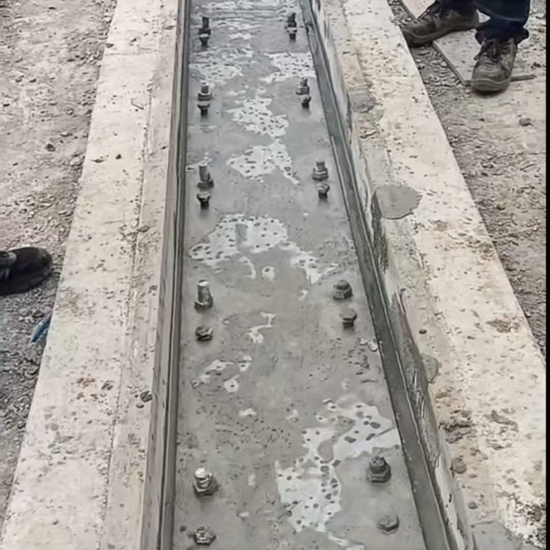 镇康环氧树脂轨道胶泥是什么？用在哪里？